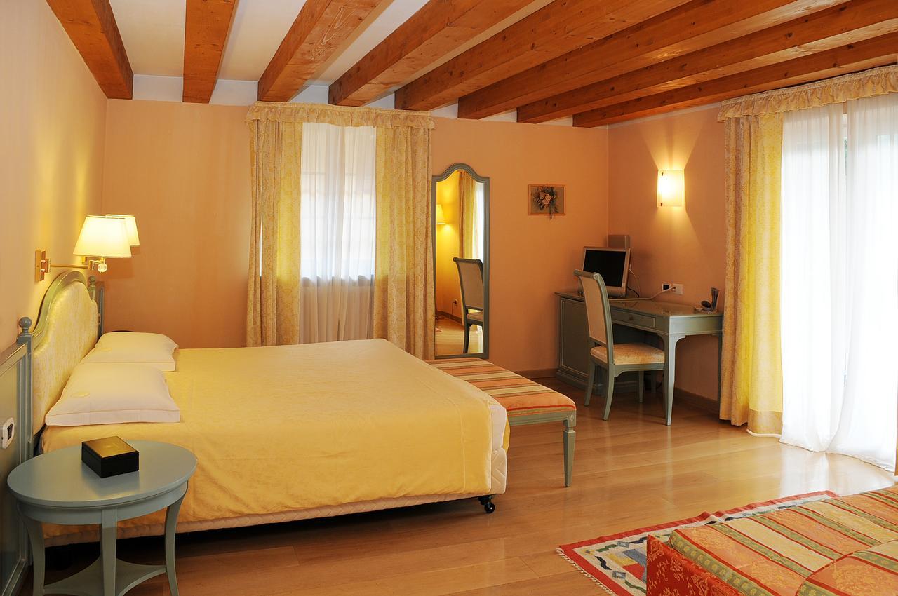 Hotel Dolomiti Moena Exteriör bild