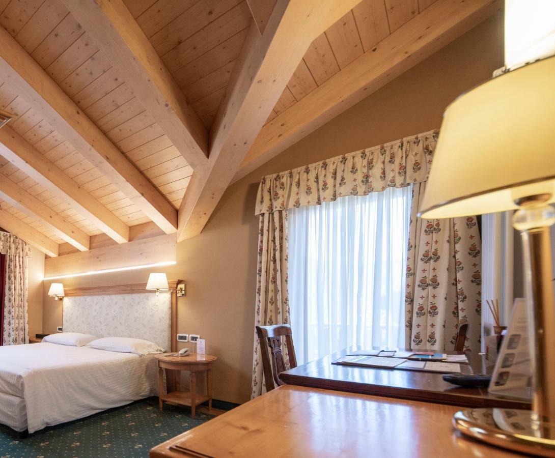 Hotel Dolomiti Moena Exteriör bild